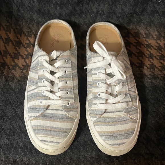 Crown Vintage Shoes Crown Vintage Mens Slip On M Poshmark